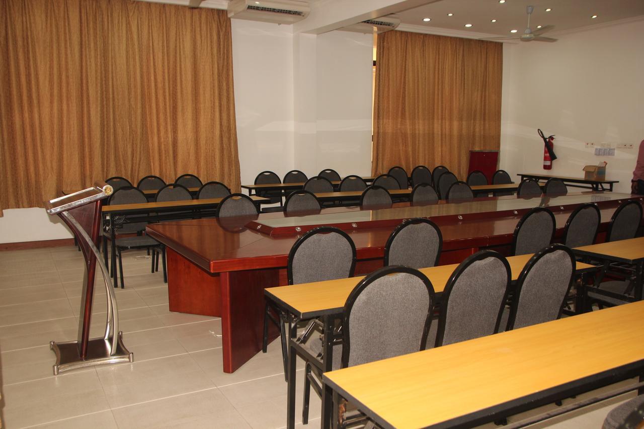 Hotel de Mag Deluxe Dar es Salaam Extérieur photo