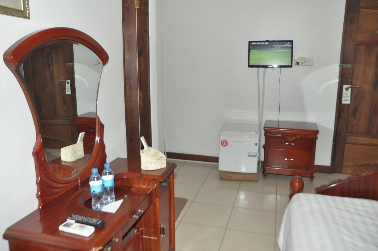 Hotel de Mag Deluxe Dar es Salaam Extérieur photo